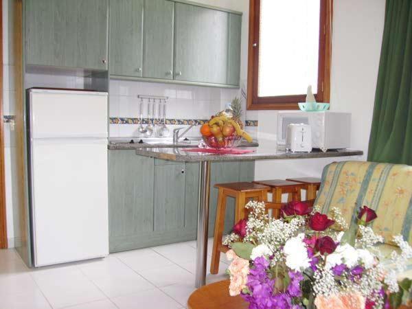 פלאייה דל אינגלז Alhambra Boutique Apartments מראה חיצוני תמונה