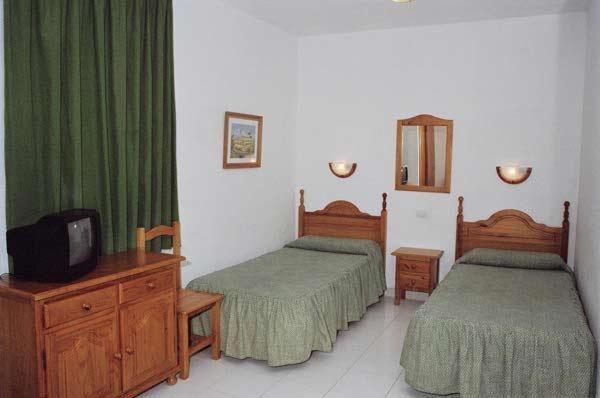 פלאייה דל אינגלז Alhambra Boutique Apartments מראה חיצוני תמונה